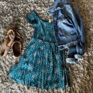 off the shoulder dress